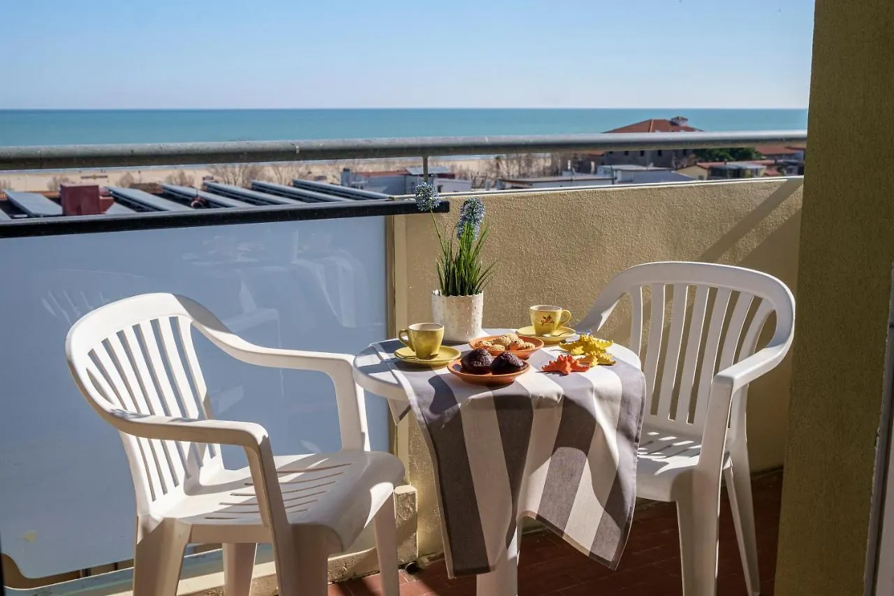 Hotel Oceanic Римини Италия